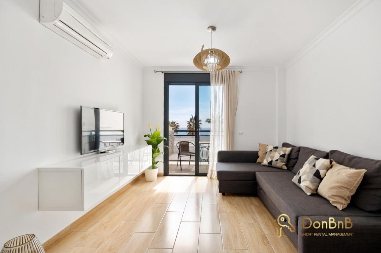 Cozy With Sea View And Private Parking In Appartamento *